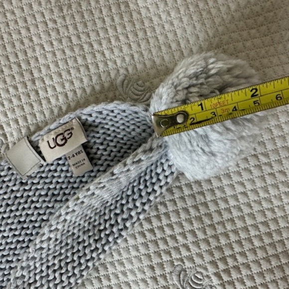 UGG Australia Kids Unisex Knit Scarf with Pompons in Grey, Size 2-4 years - Picture 4 of 4